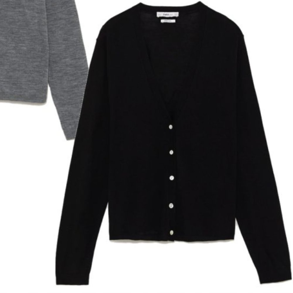ZARA 100% MERINO WOOL BLACK V NECK BUTTON UP CARDIGAN